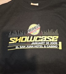 Cerveza Medalla Light, Puerto Rico,Tshirt( Sueter). Promo. SHOWCASE, 2009