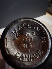 Vintage Beer Bottle – Carling Red Cap 60/70s Canada Empty