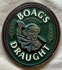 COLLECTIBLE BOAGS DRAUGHT METAL TAP TOP BADGE