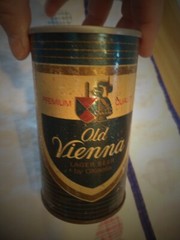 OLD VIENNA 12 OZ STEEL STRAIGHT EDGE BEER CAN CARLING O’KEEFE TORONTO CANADA