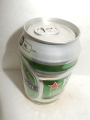 HEINEKEN Premium Lager Beer can from HOLLAND for U.K. (33cl) Empty !
