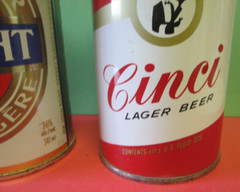 2 VINTAGE CARLING O’KEEFE LTD TORONTO STEEL BEER CAN IMPORTED CINCI TRILIGHT