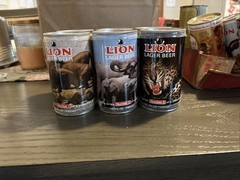 Lion Lager Beer Cans 6 Pk Empty (Numbers 1 to 6 on Cans)