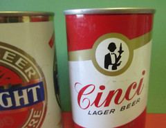 2 VINTAGE CARLING O’KEEFE LTD TORONTO STEEL BEER CAN IMPORTED CINCI TRILIGHT