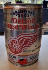 Molson Canadian Detroit Red Wings 2002 Champions Mini Beer Keg Empty