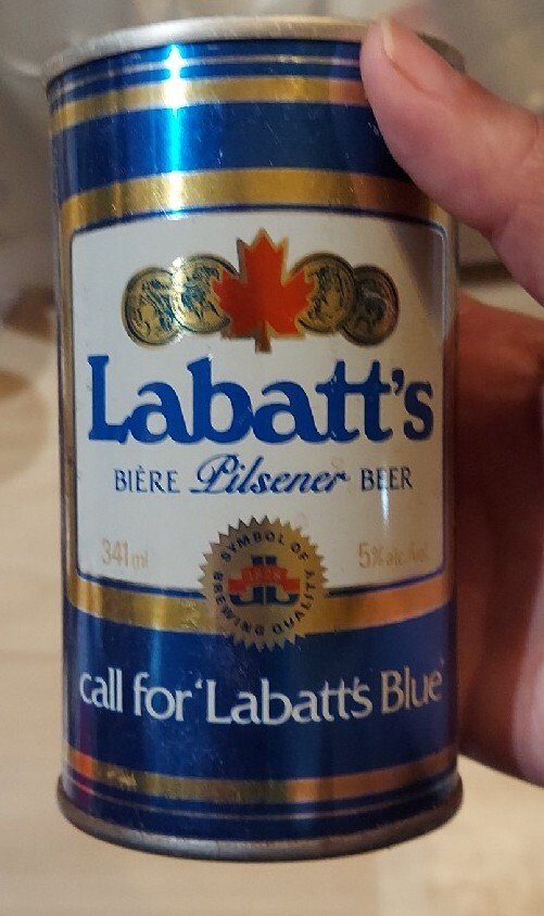 LABATT’S BIERE PILSENER BEER LABATT BREWING CO CLEAN AND SHINY TO STRAIGHT STEEL